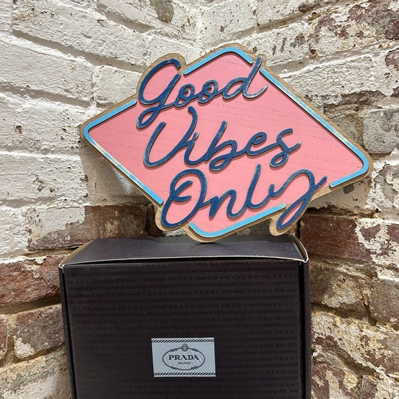 Original Prada Box measures approximately 11.5 x 9.5 x 4.75 inches. Prada Milano - Picture 2 of 9